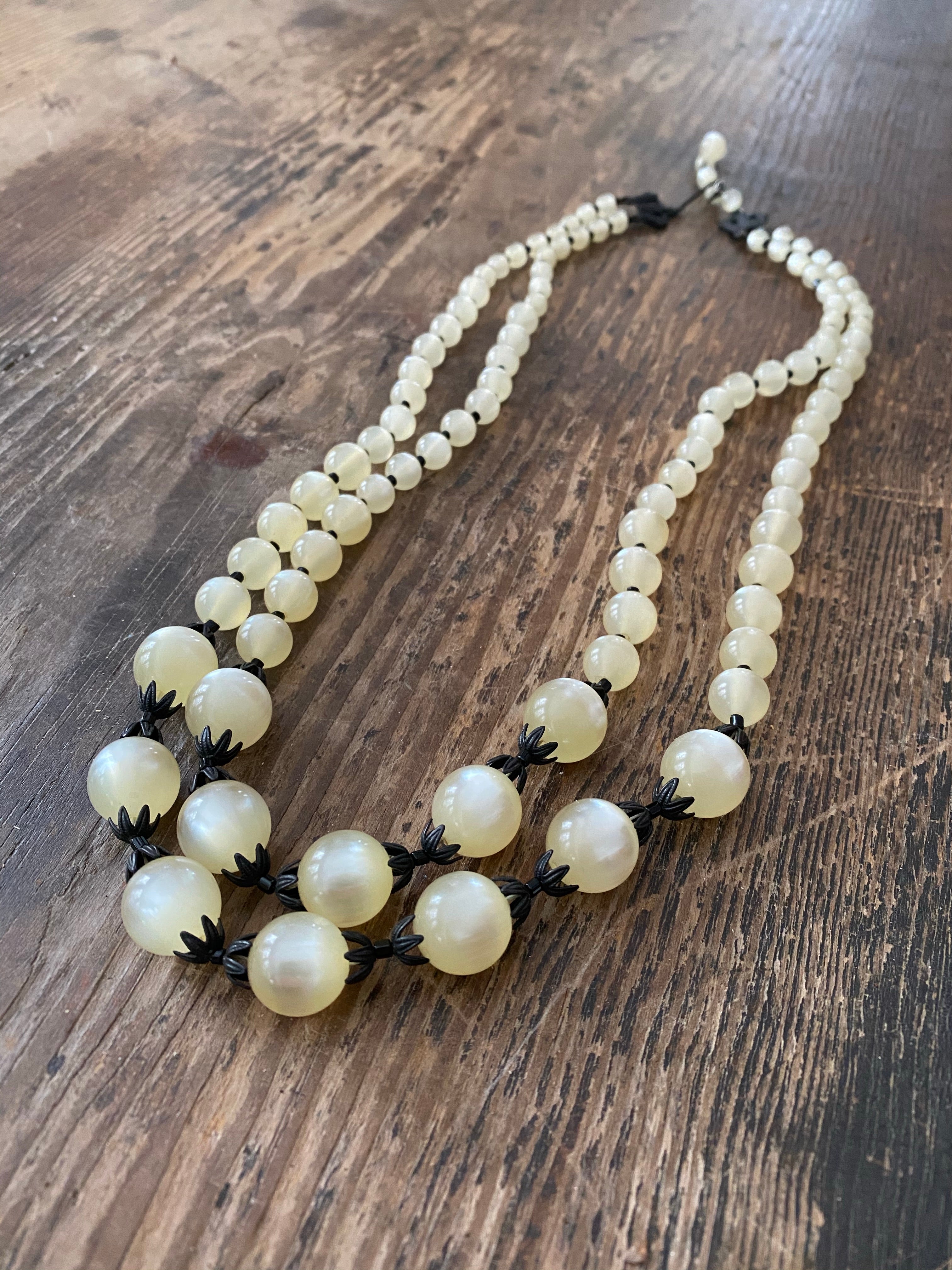 Art Deco Luminous Vintage Beaded Necklace